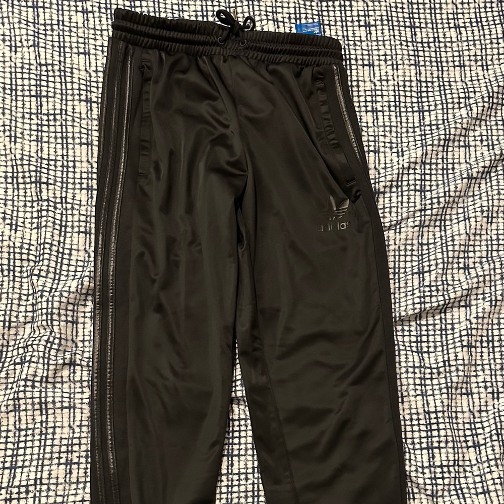 Adidas- men’s straight leg regular fit black pants